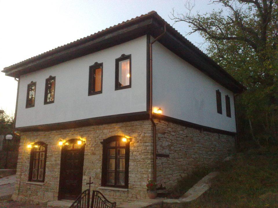 Staroto Shkolo House - Rooms For Guests Subotkovtsi Ngoại thất bức ảnh