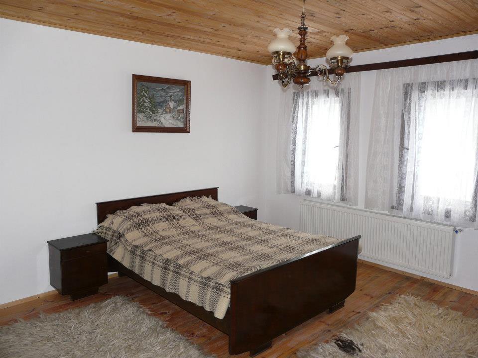 Staroto Shkolo House - Rooms For Guests Subotkovtsi Phòng bức ảnh